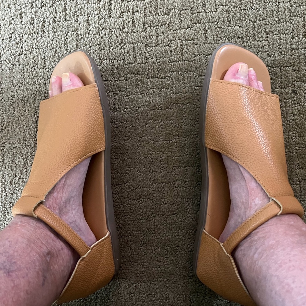 Elegant Tan Women's Sandals